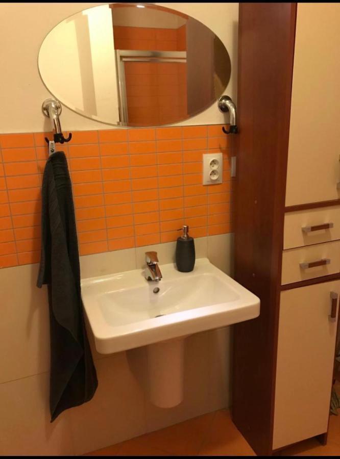 Utulny Apartman Triangel 50M Od Lyziarskeho Vleku Zahradky Donovaly Extérieur photo